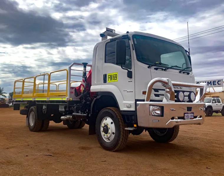Isuzu 4x4 Flatbed Truck