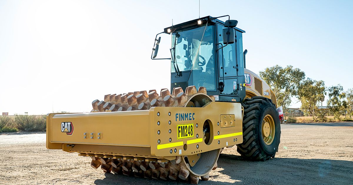 Cat Compactor Machine Control CAT CS68B Padfoot Compactor - Finmec