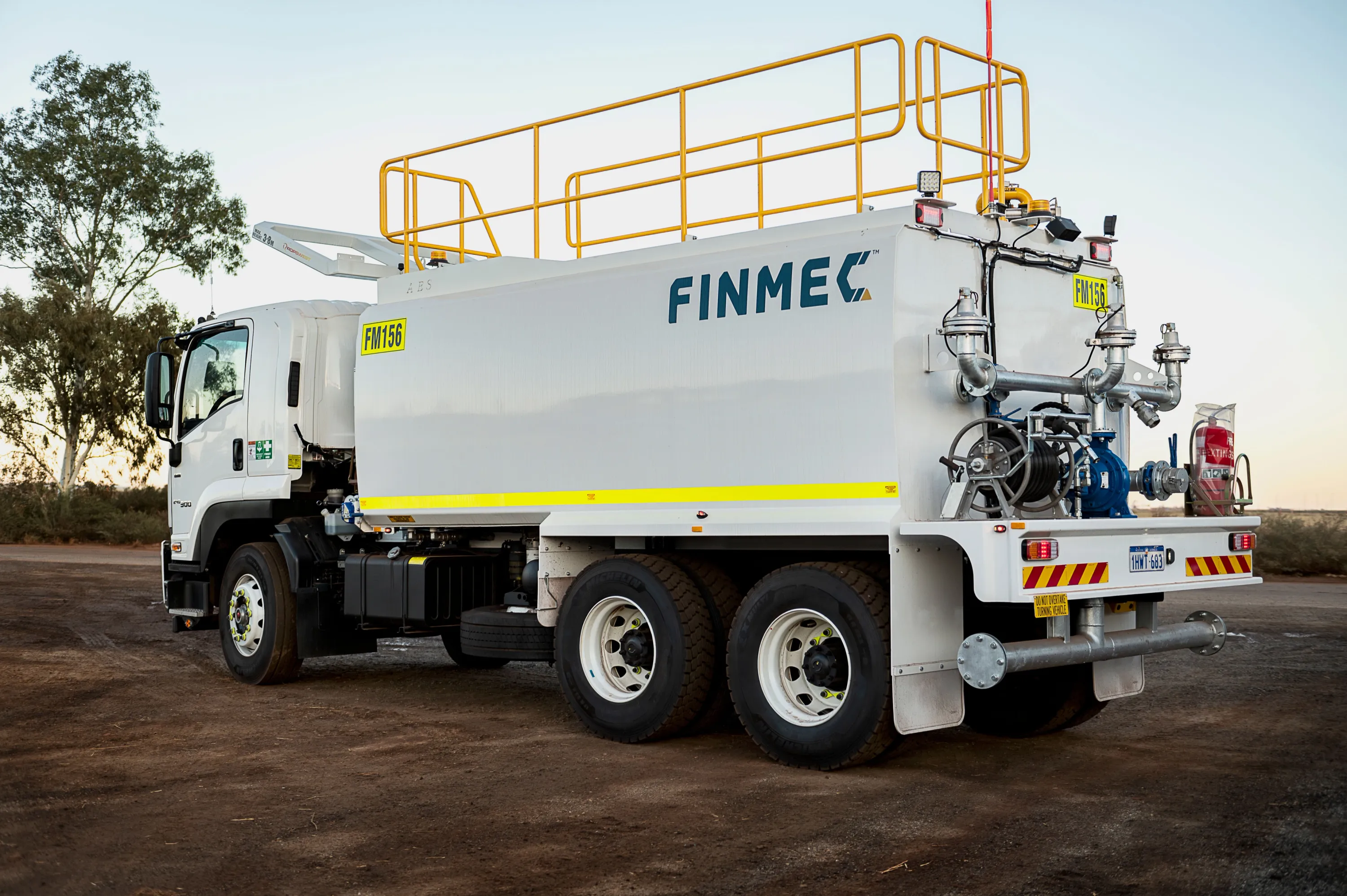 Isuzu 6x4 Water Cart - Finmec