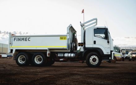 Photo of Isuzu 6x4 Tipper