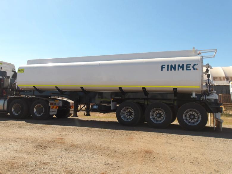2026 Howard Porter Water Tanker Trailer