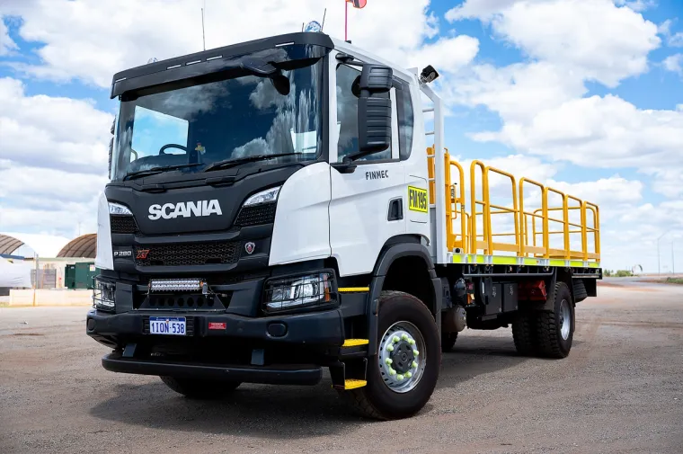 Isuzu 4x4 Flatbed Truck