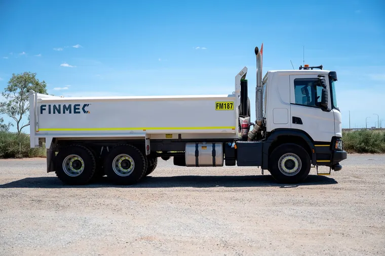 Isuzu 6x4 Tipper