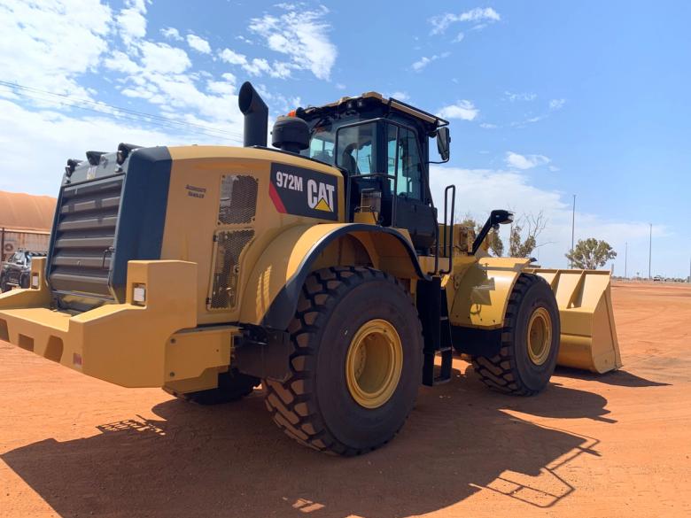 CAT 972M Loader