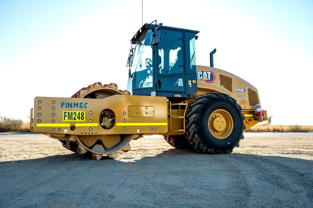 CAT CS68B Padfoot Compactor - Finmec
