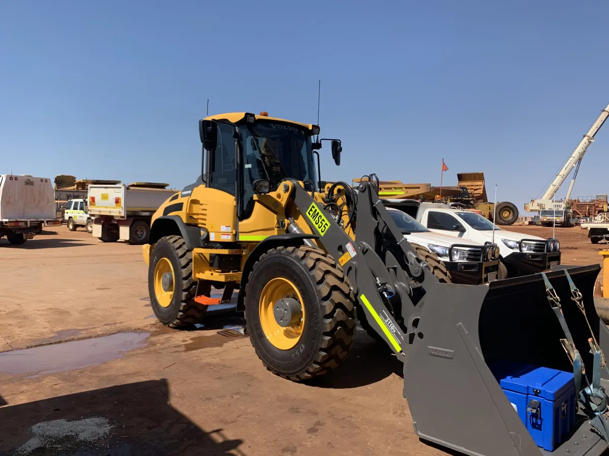 Volvo L50 Loader - Finmec